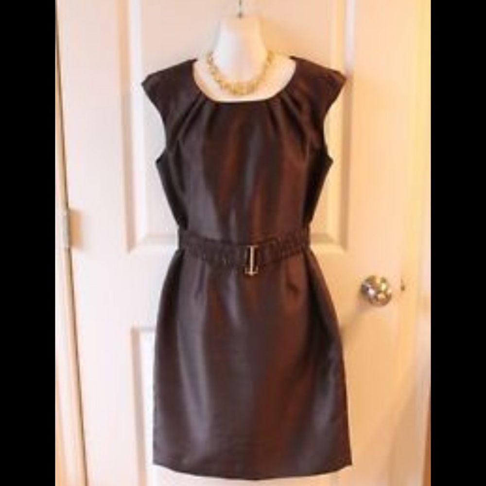 Brown dress